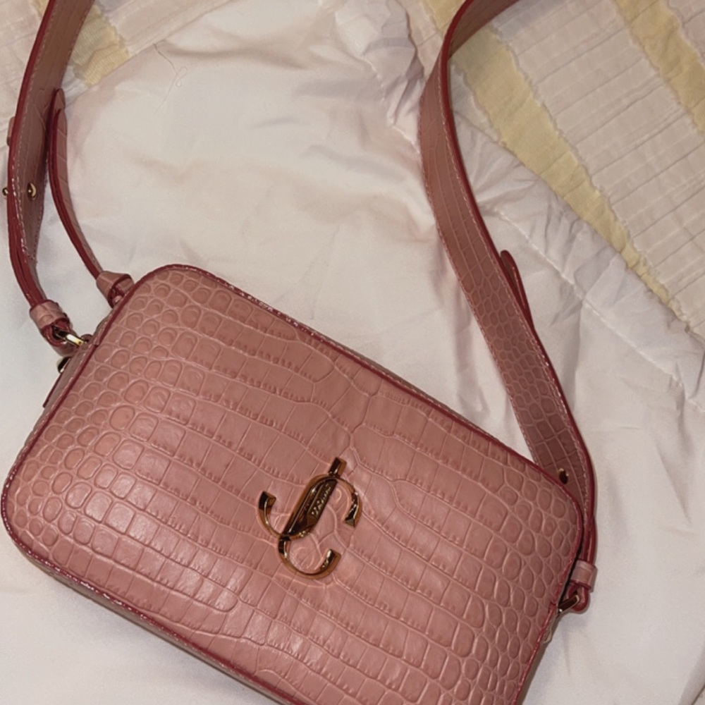 JIMMY CHOO VARENE CROCODILE-EFFECT CAMERA BAG - Picture 4 of 8